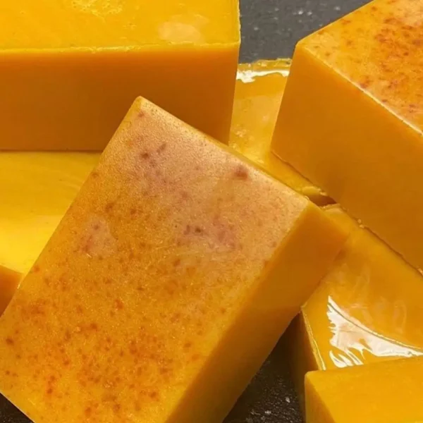 Savon Visage Curcuma & Gingembre – Anti-Acné & Éclat Naturel